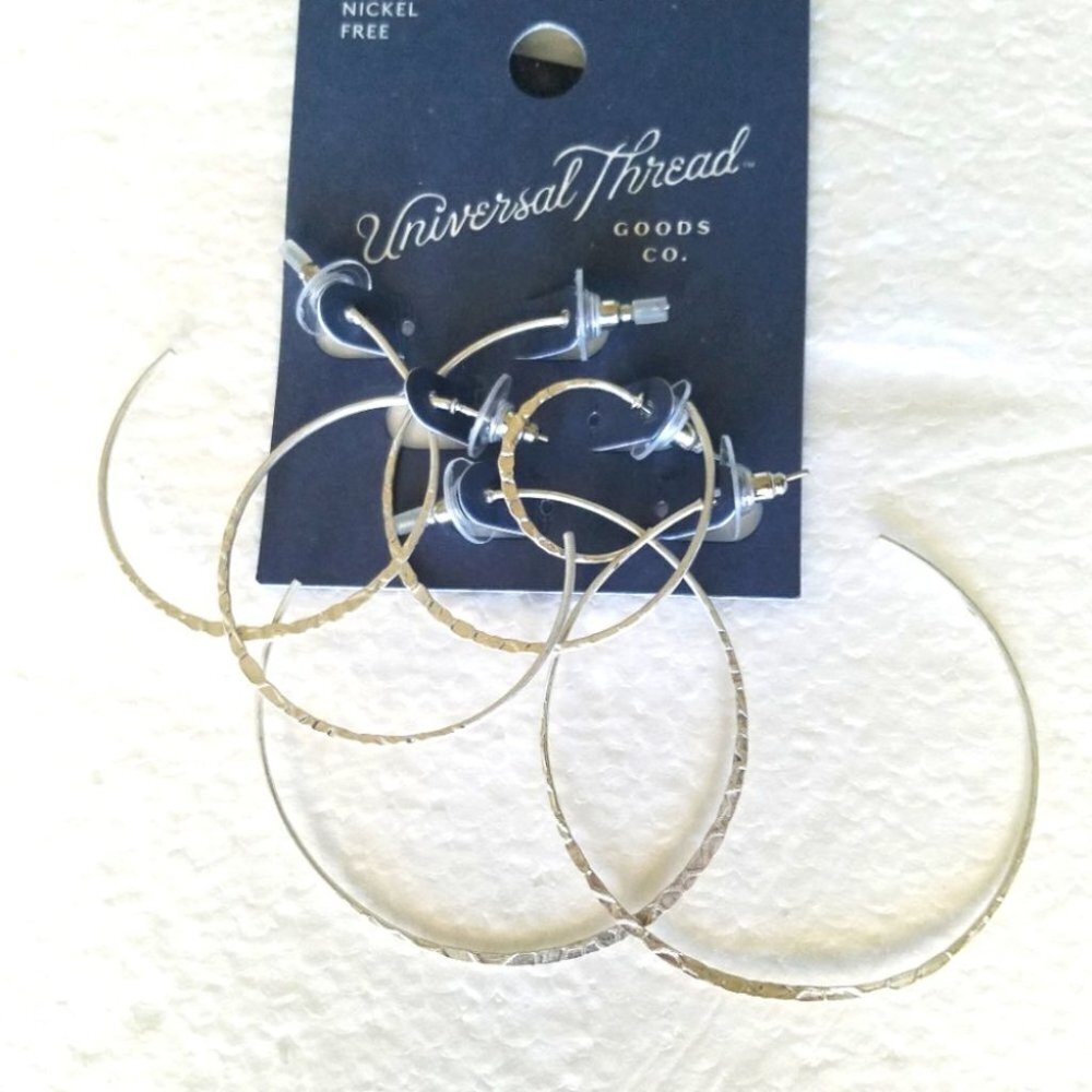 Universal Thread Earrings (B)